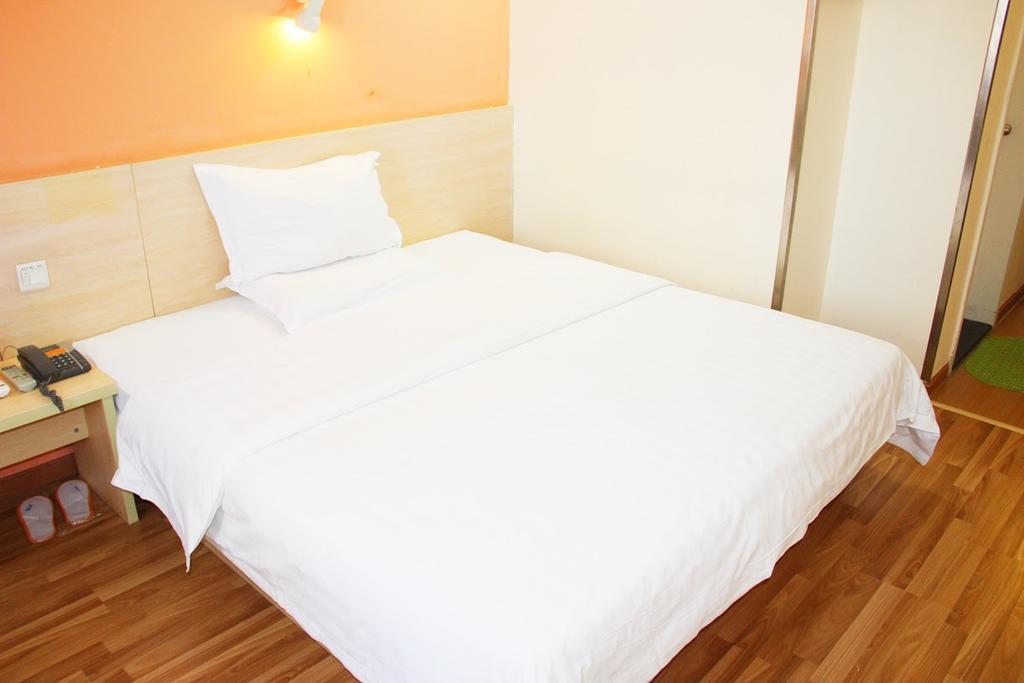 7Days Inn Bazhong Nanchi South Road Phoenix City Exterior photo